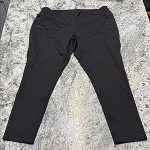 Carhartt light weight legging zipper side pocket and open double side pocket